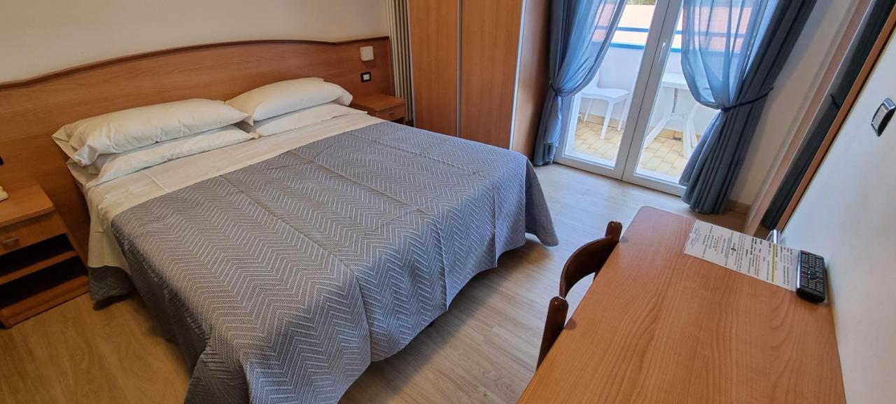 Hotel Mare Blu -- Boutique Pineto Eksteriør billede